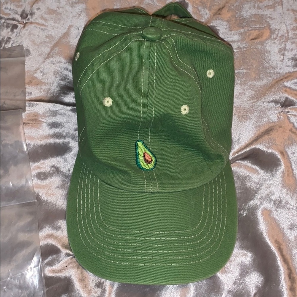 UNIf avocado cap